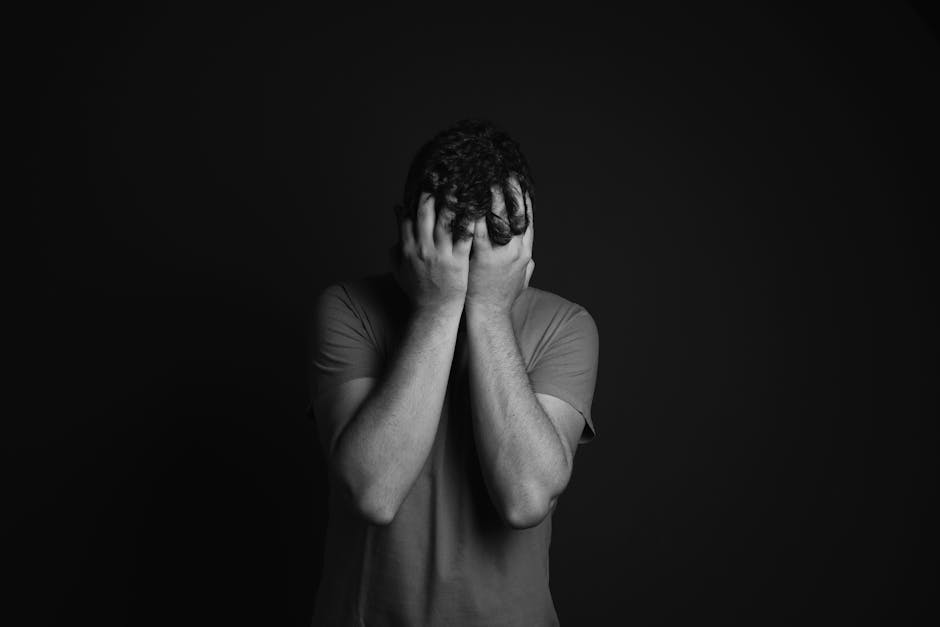 person with chronic pain showing signs of depression - chronic pain psychological support person with chronic pain showing signs of depression - chronic pain psychological support